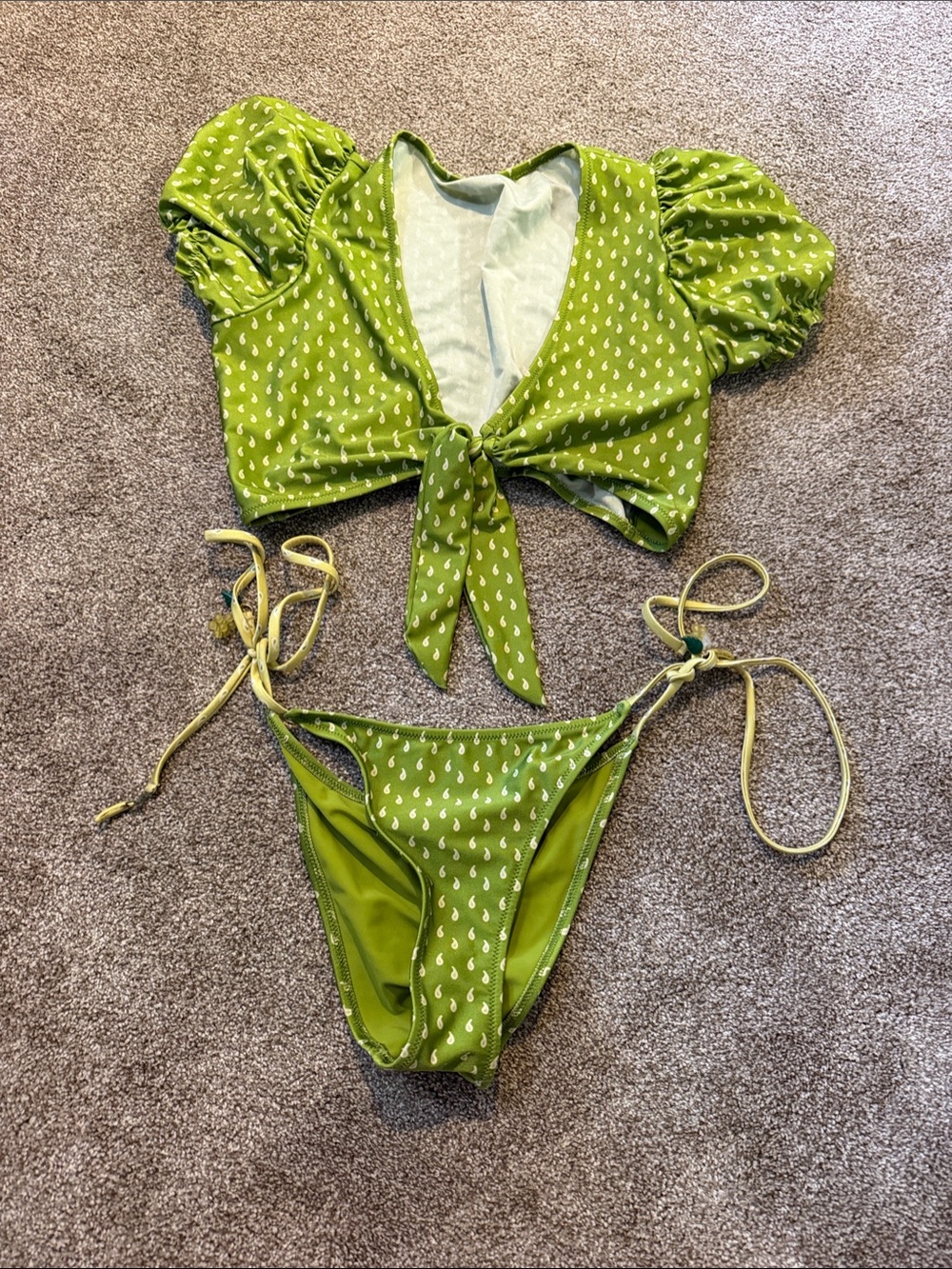 Bananhot Green Tie-Front Puff Sleeve Bikini Set